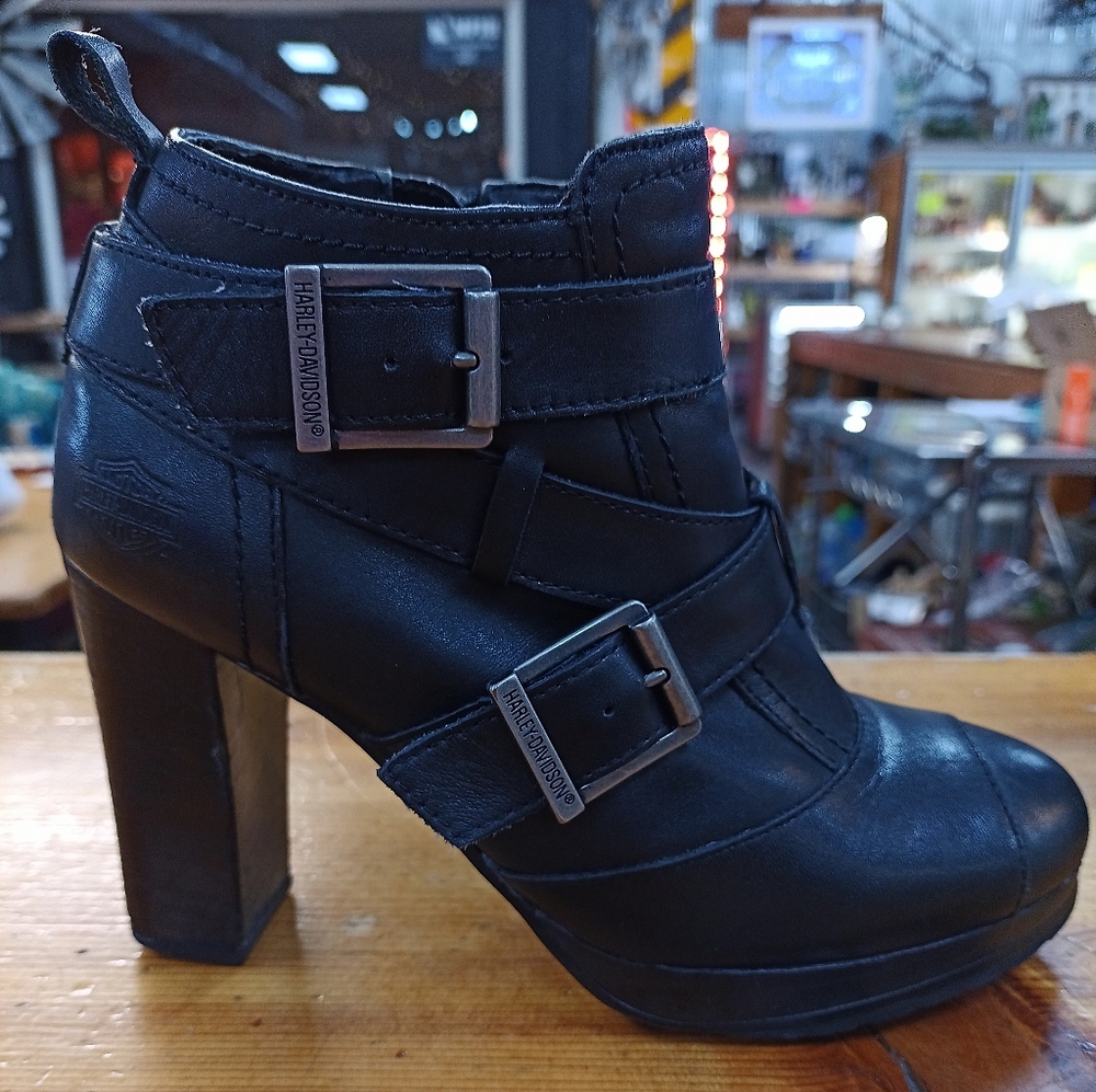 Harley-Davidson Women's Black Leather High Heeled Boots Sz 6